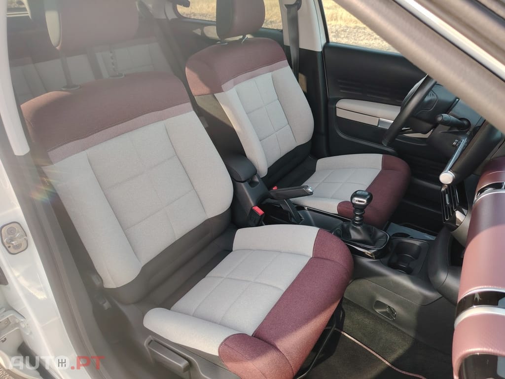 Citroen C4 Cactus SHINE 130 CV S&S 5P COM EXTRAS