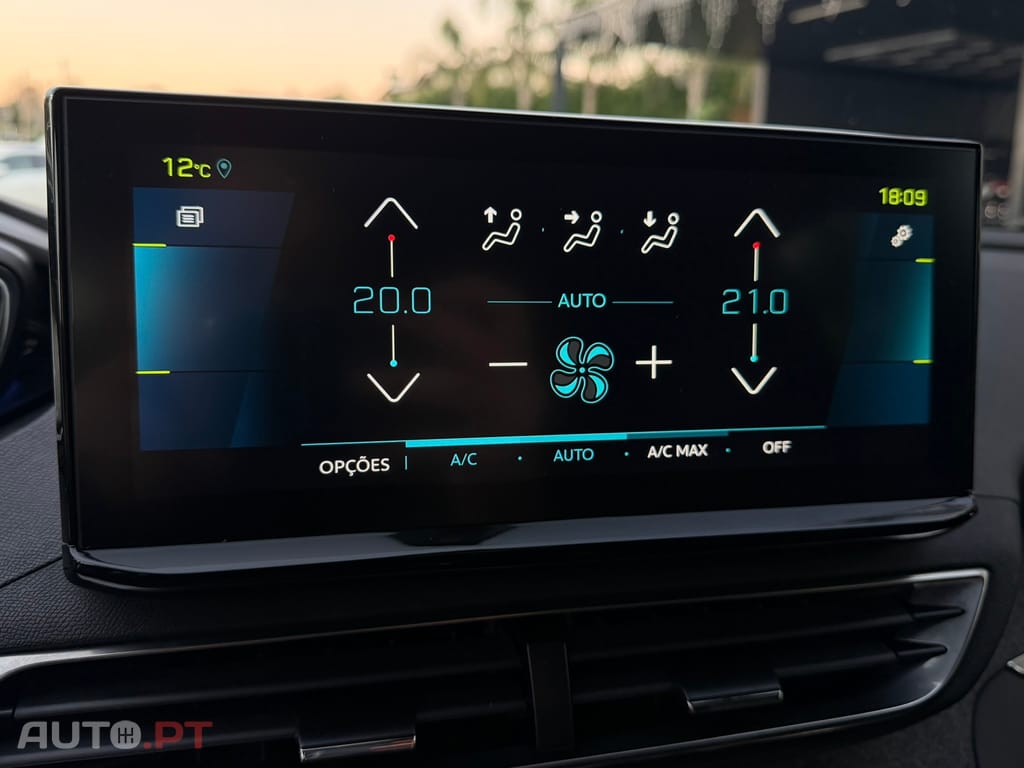 Peugeot 3008 1.6 Hybrid Allure e-EAT8