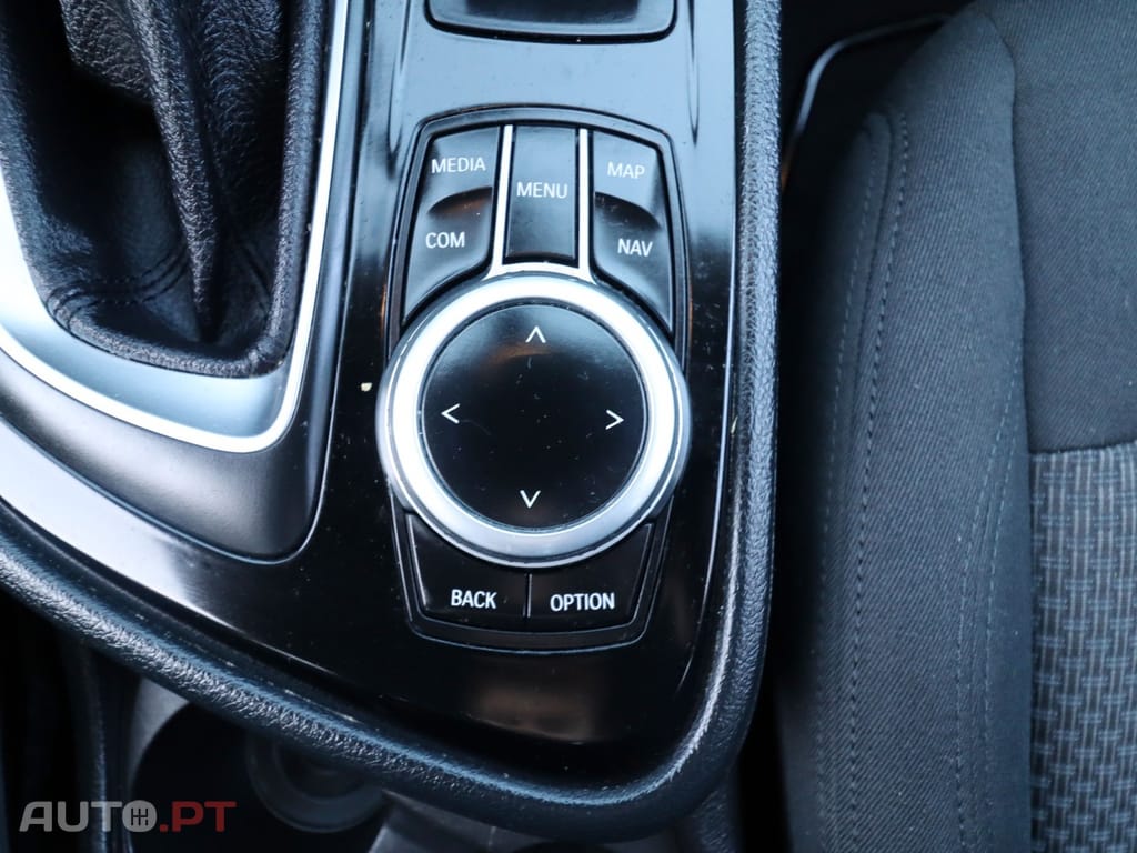 BMW 225 225xe Active Tourer advantage