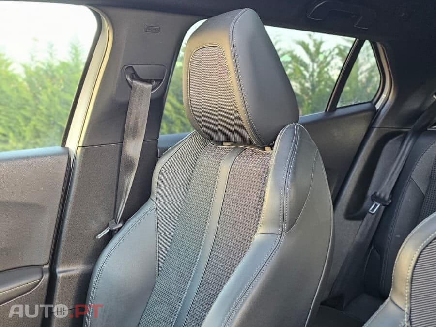 Peugeot 2008 1.2 PureTech GT Pack EAT8