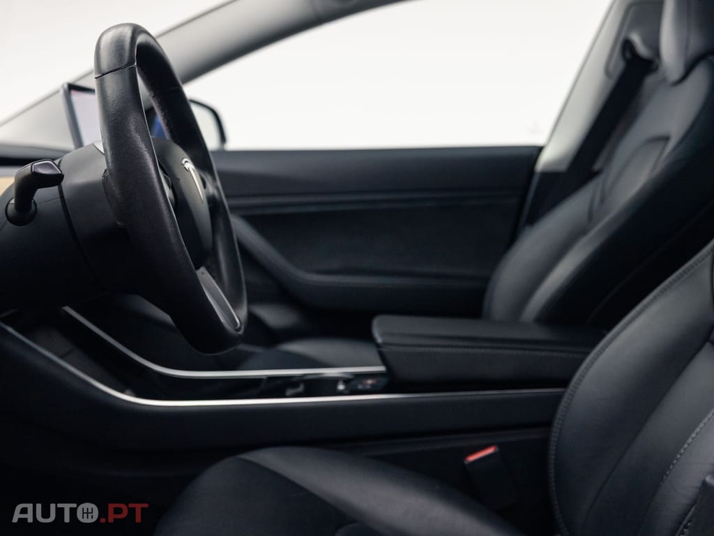 Tesla Model 3 Standard RWD Plus