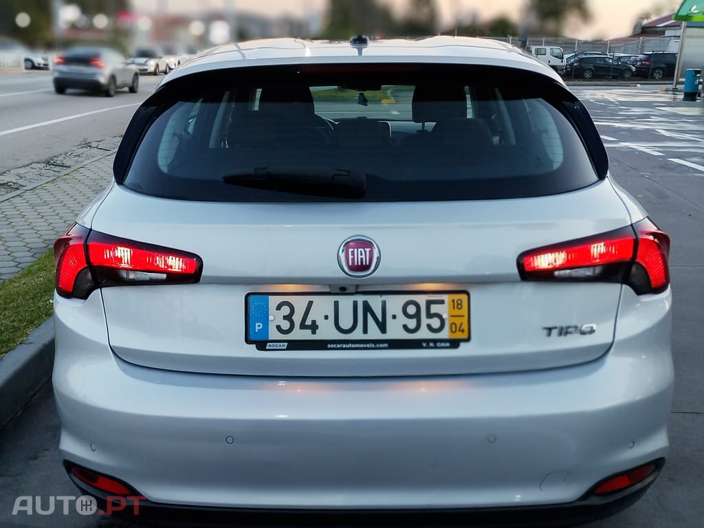 Fiat Tipo Jet Lounge 17"