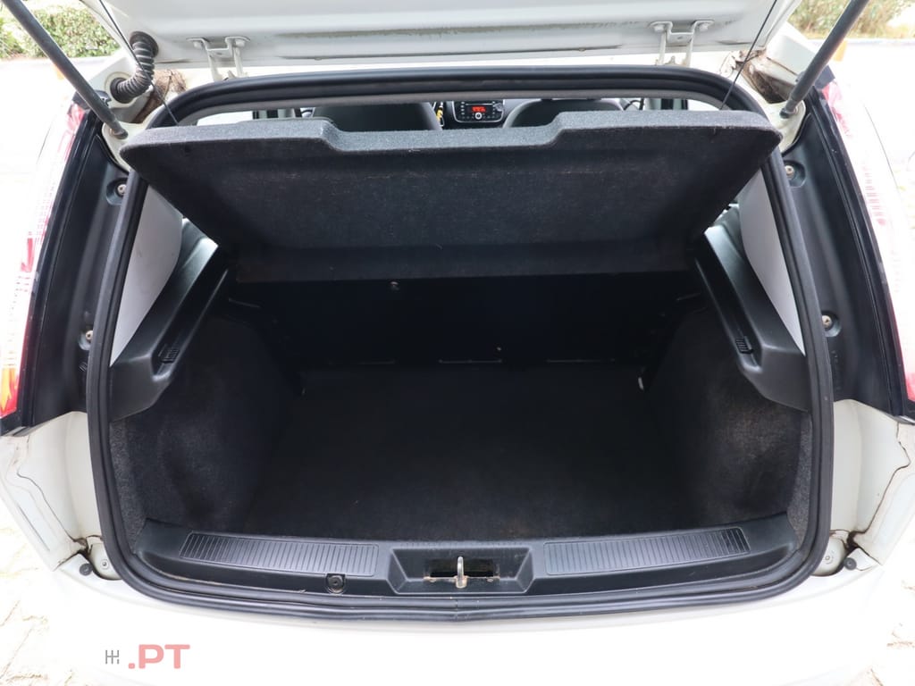 Fiat Punto 1.3 M-jet 4Fleet Start&Stop — fotografia 13