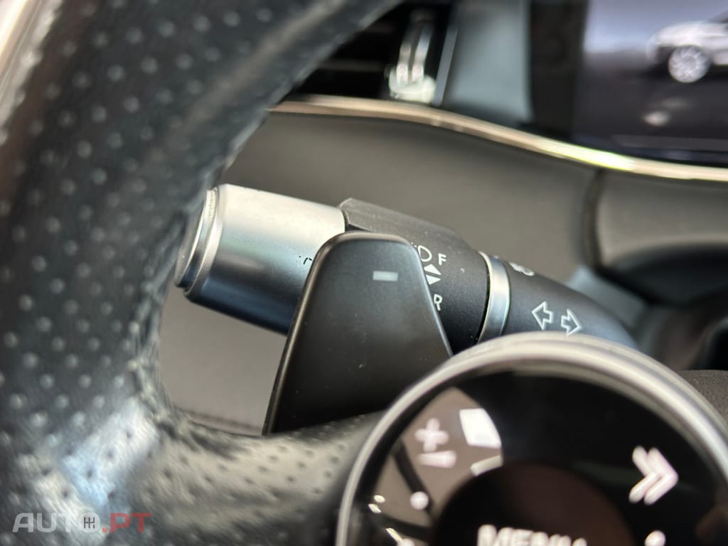 Land Rover Evoque P250 R-Dynamic HSE