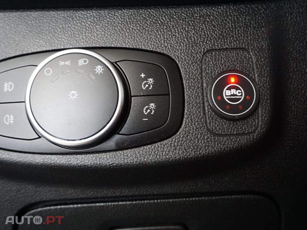 Ford Focus SW 1.0 EcoBoost S&S Aut. TITANIUM X