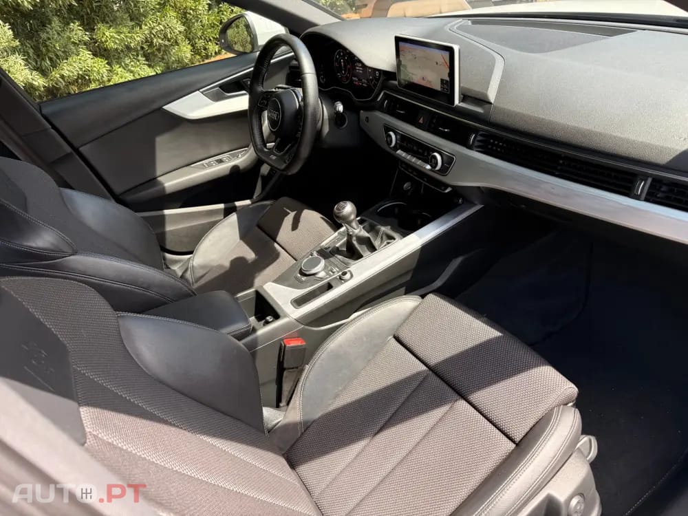 Audi A4 Avant 2.0 TDI DPF S line Sport Pack