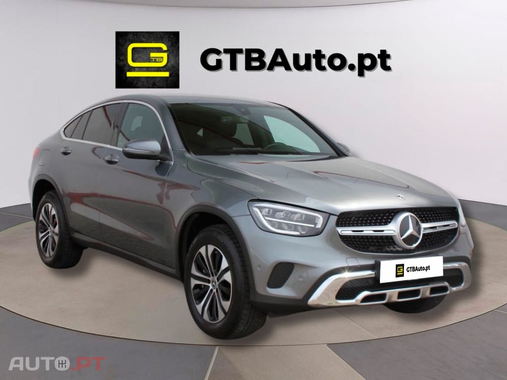 Mercedes-Benz GLC 300 I.V.A DEDUTÍVEL de 4Matic