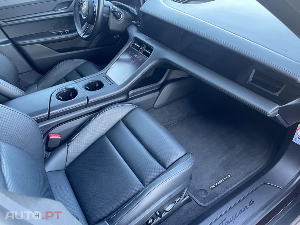 Porsche Taycan 4 I.V.A DEDUTIVEL