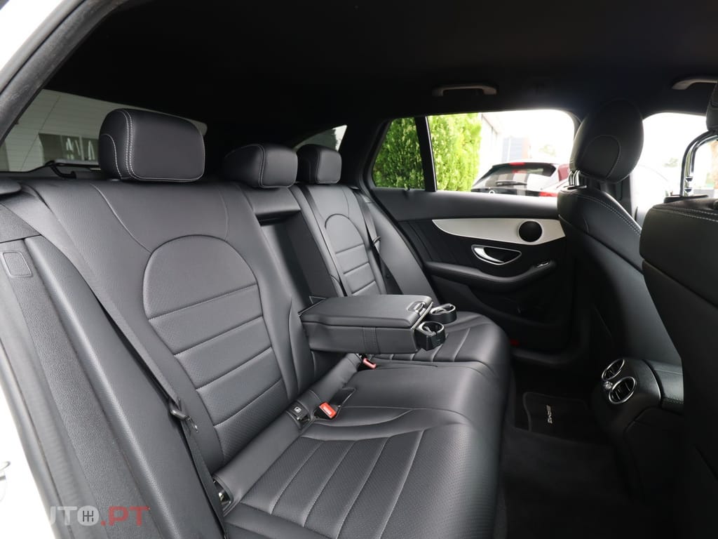 Mercedes-Benz C 300 de T 9G-TRONIC AMG Line