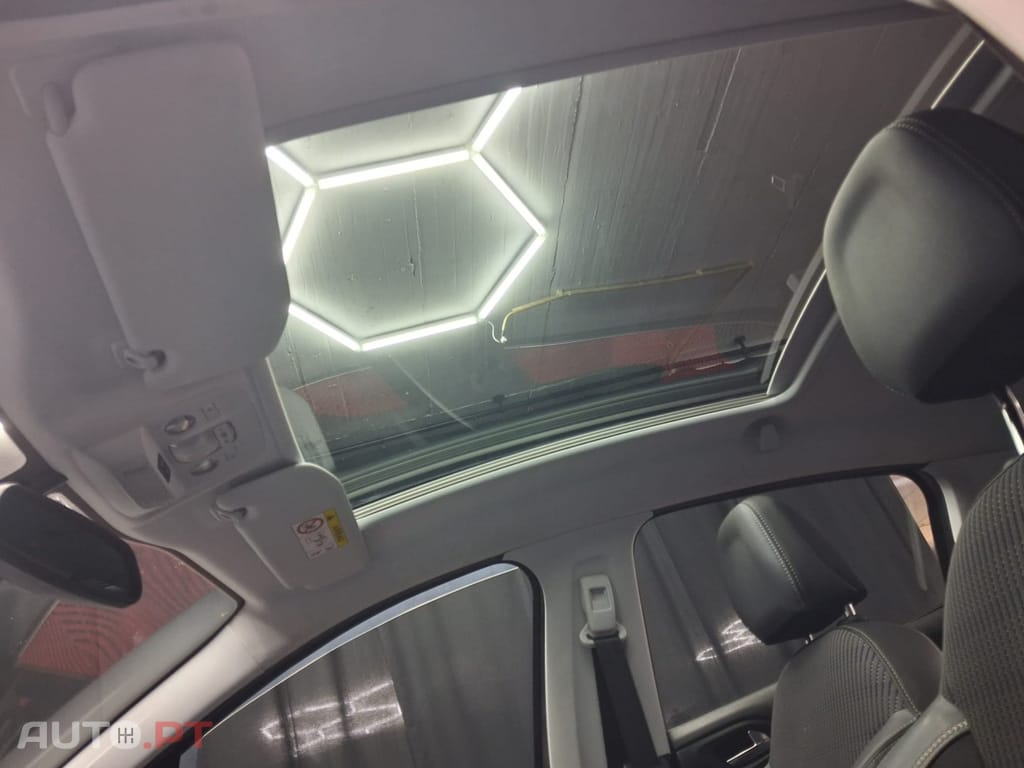 Peugeot 208 1.6 BlueHDi Style