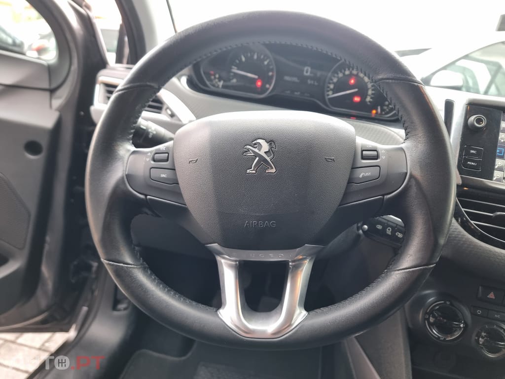 Peugeot 2008 1.6 BlueHDi Style