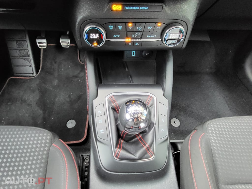 Ford Focus SW 1.0 EcoBoost MHEV ST-Line X