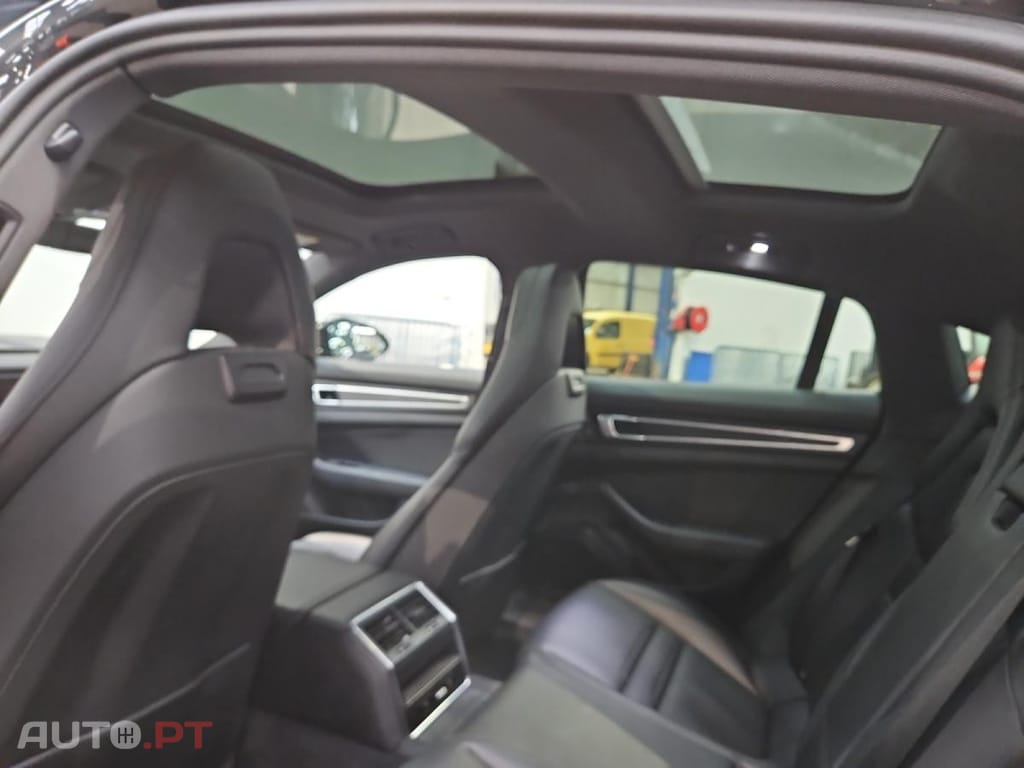 Porsche Panamera 3.0 4 E-Hybrid Platinum Edition