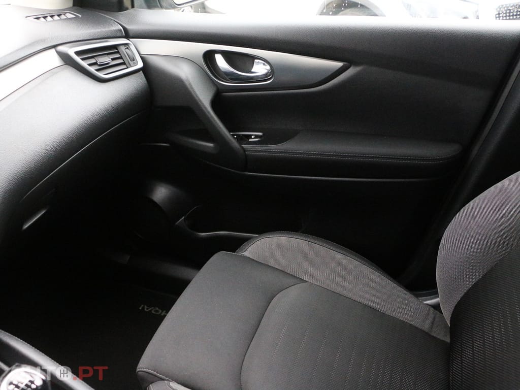 Nissan Qashqai 1.5 dCi N-Connecta
