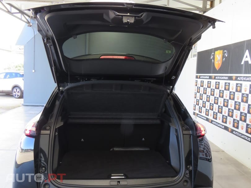 Peugeot 2008 1.5 BlueHDi Allure
