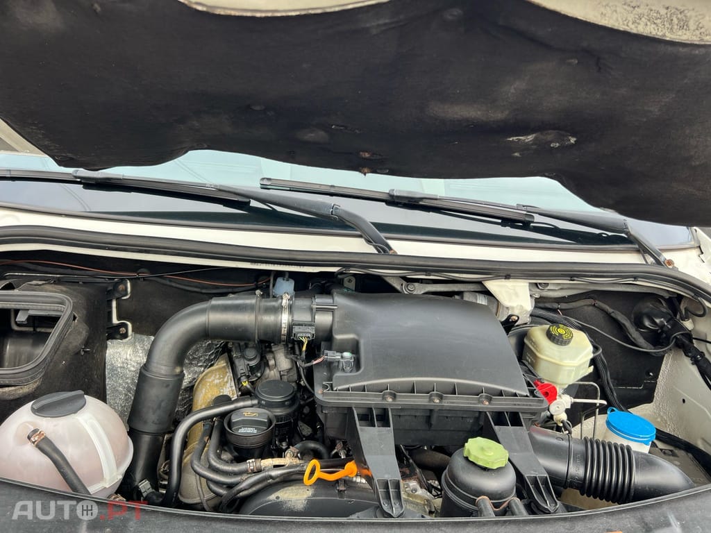 Volkswagen Crafter 35 2.5 TDi 164 Média
