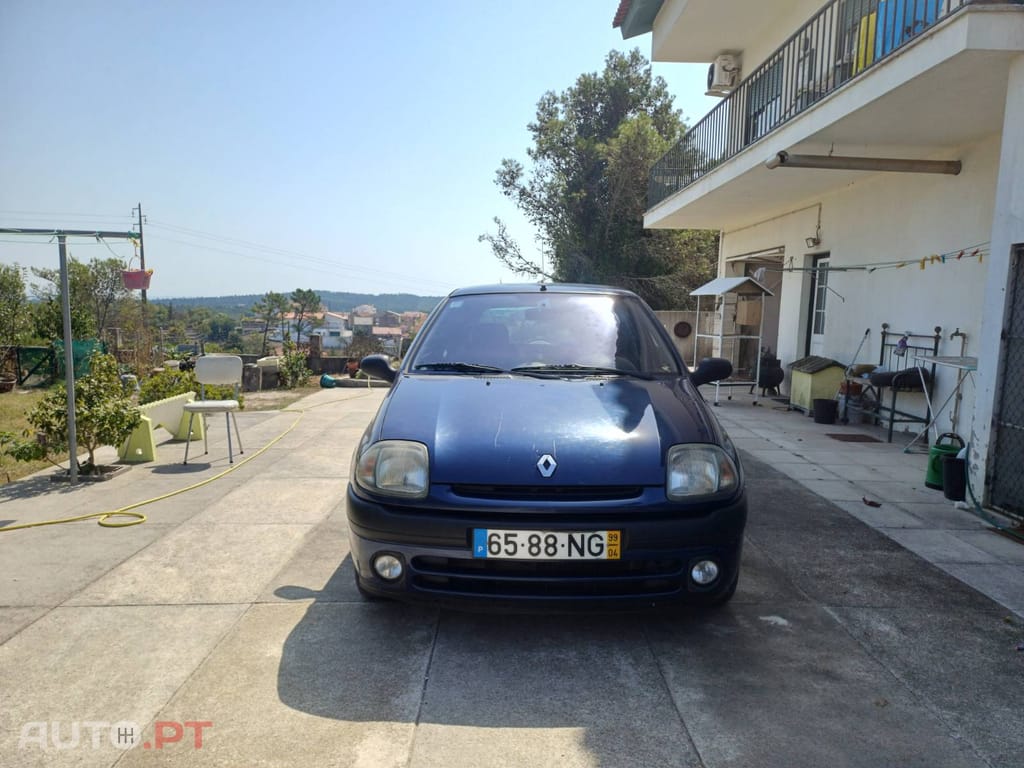 Renault Clio RT