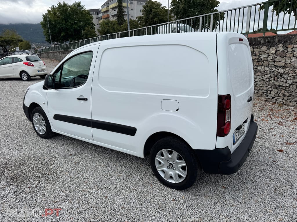Peugeot Partner 1.6 BlueHDi L1 Premium 3L