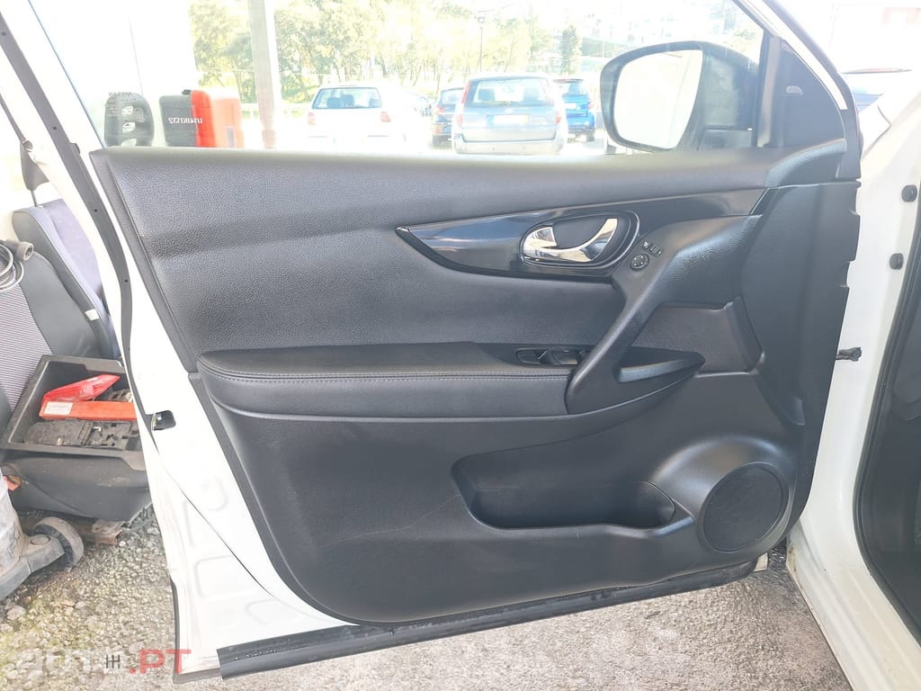 Nissan Qashqai 1.5 dCi Tekna Premium 17 Pack S Pele Preta