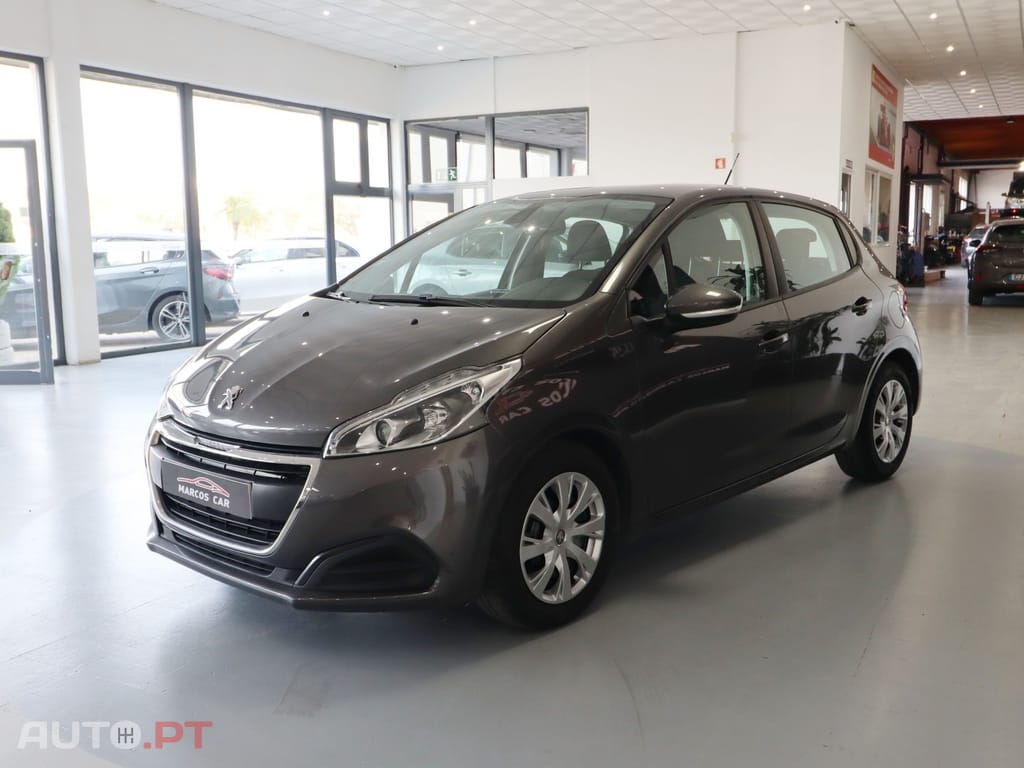 Peugeot 208 1.5 Hdi — fotografia 3
