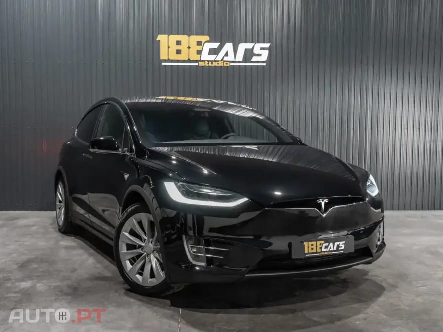 Tesla Model X 100D