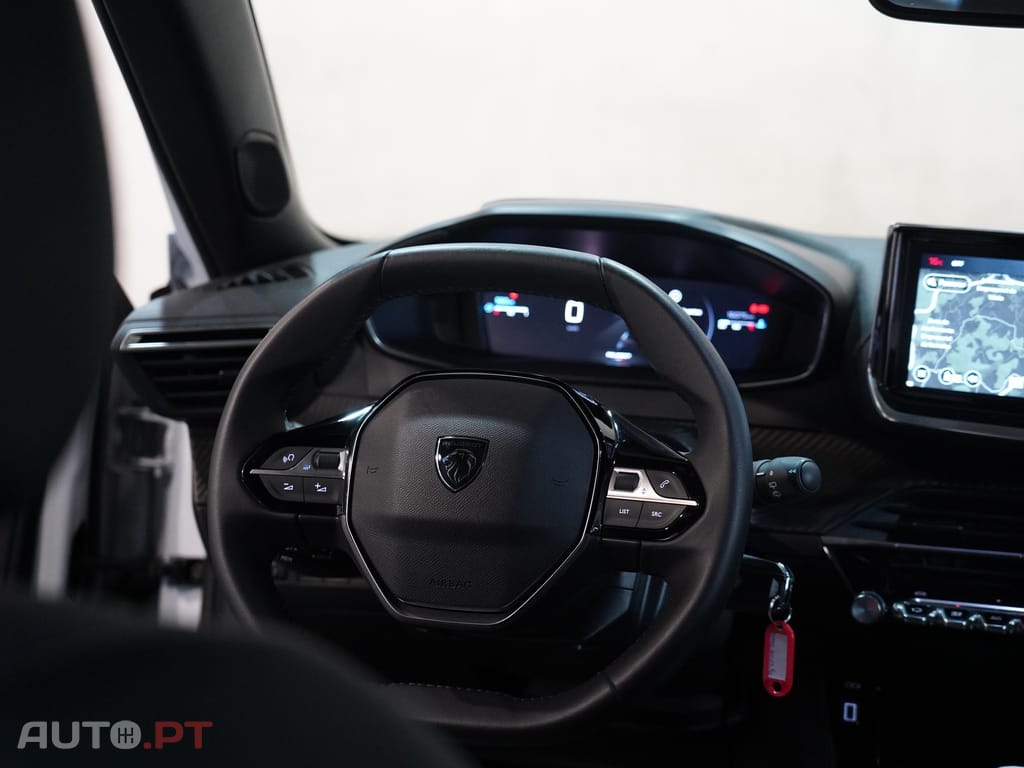 Peugeot 2008 1.2 PureTech Allure