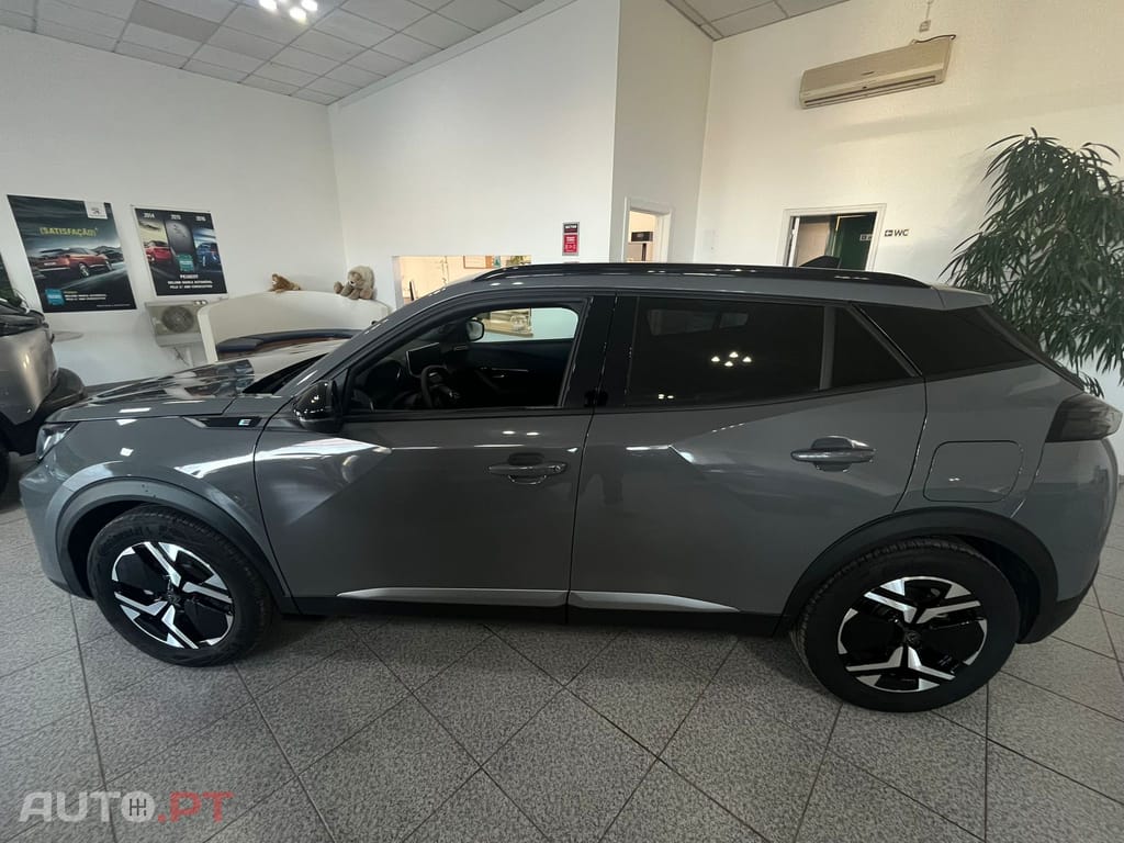 Peugeot E-2008 ALLURE 1.2 PURETECH 100CV