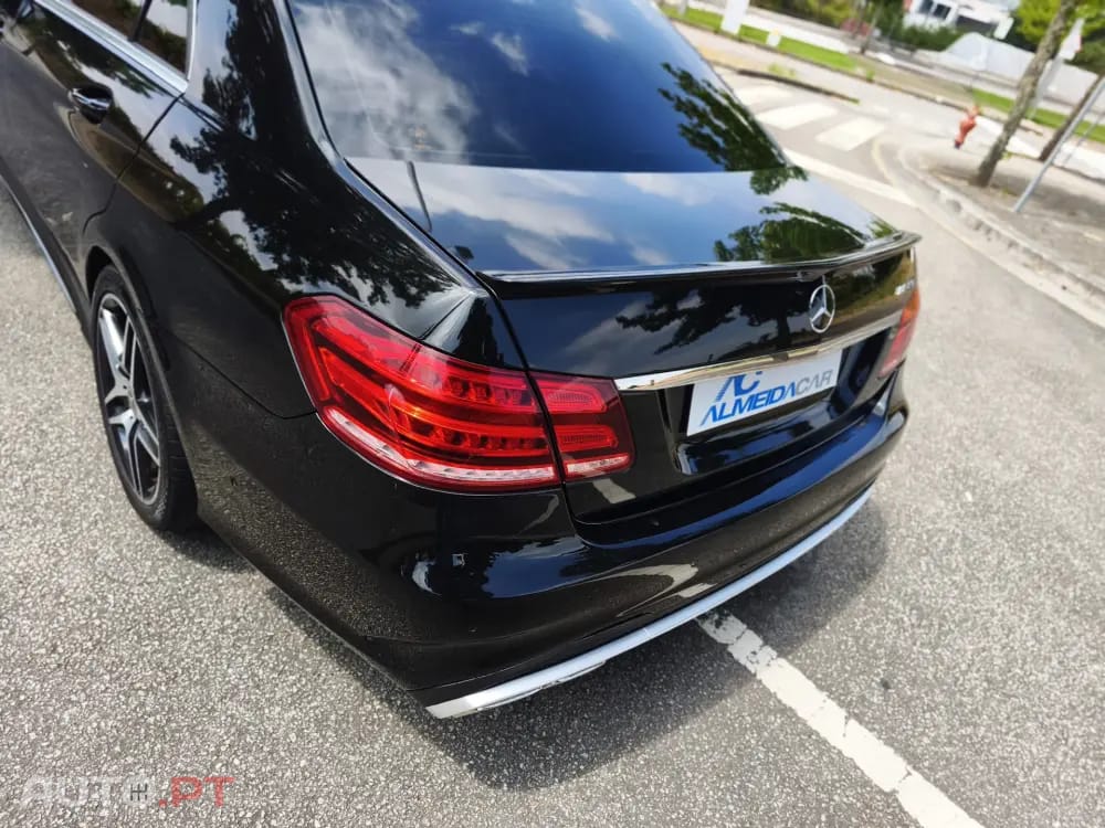 Mercedes-Benz E 220 CDI DPF BlueEFFICIENCY 7G-TRONIC Avantgarde