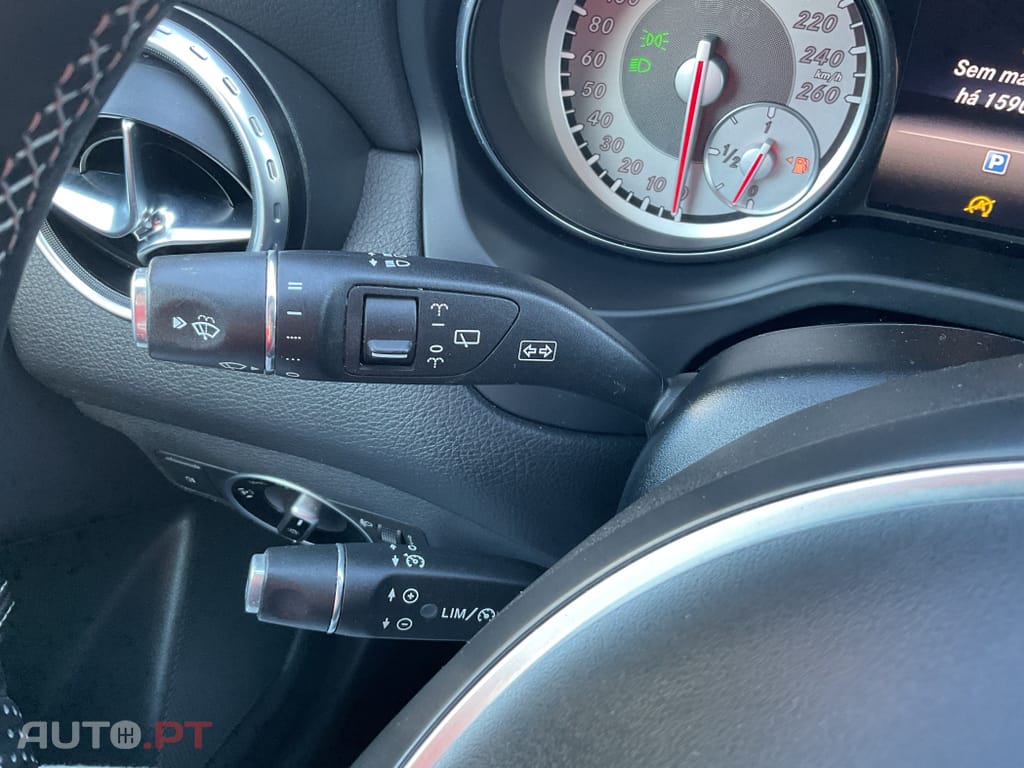 Mercedes-Benz GLA 180 d