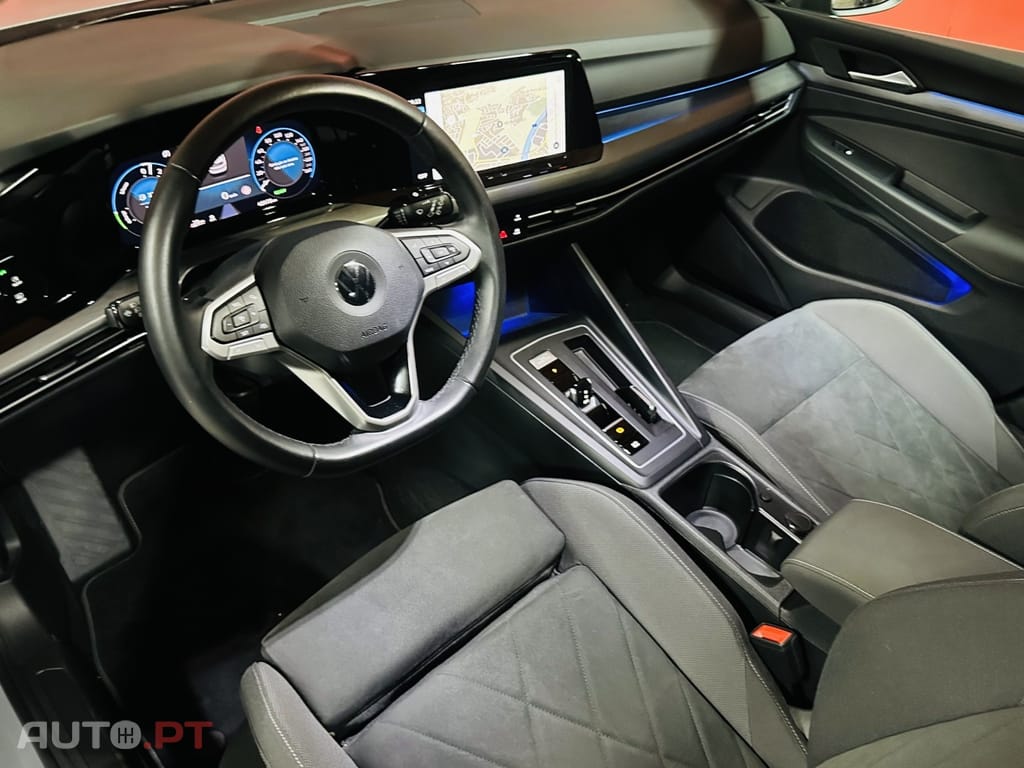 Volkswagen Golf 1.4 TSI e-Hybrid DSG