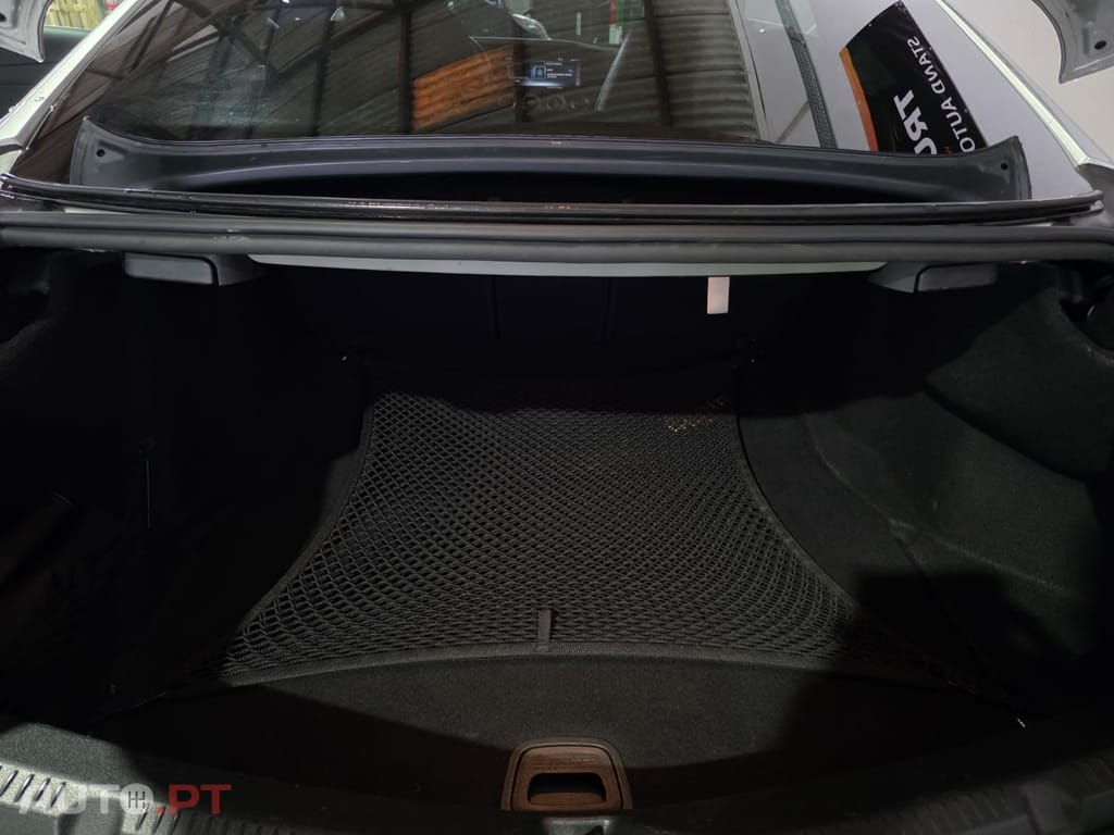 Mercedes-Benz E 220 d AMG Line