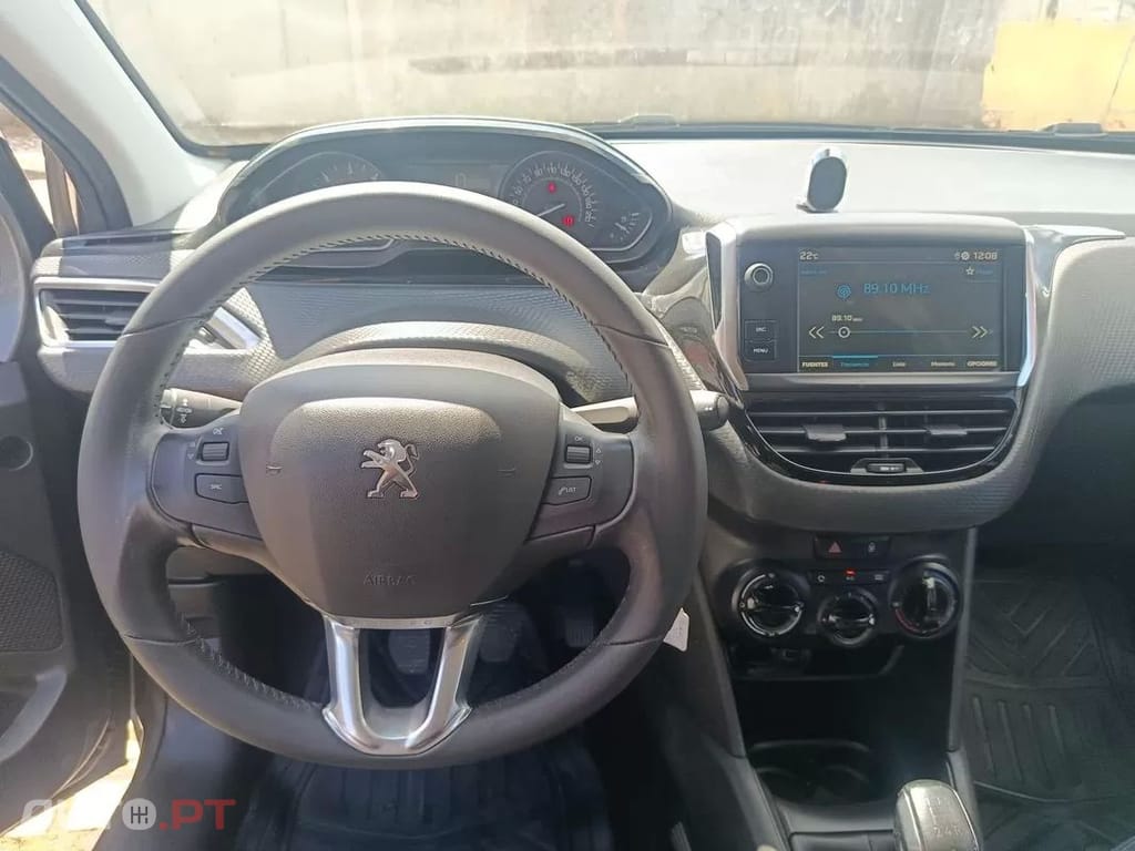 Peugeot 208 1.5 BlueHDi Signature
