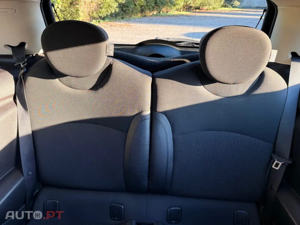 MINI Cooper Cooper D