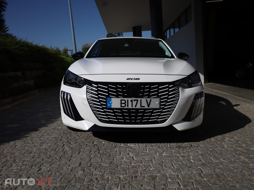 Peugeot 208 1.2 Hybrid Allure e-DCS6