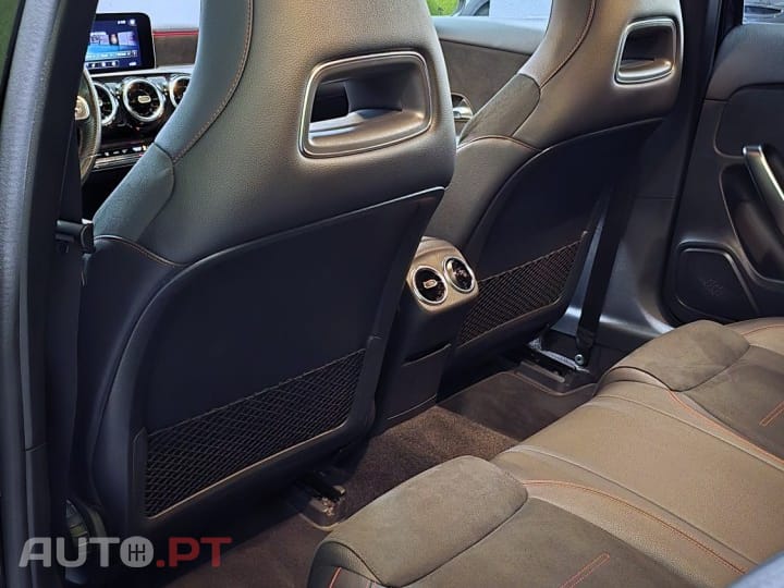 Mercedes-Benz A 180 7G-DCT AMG Line