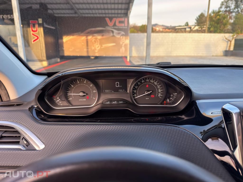 Peugeot 208 1.2 PURETECH
