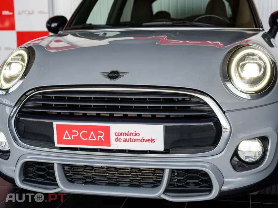 MINI Cooper Cooper D