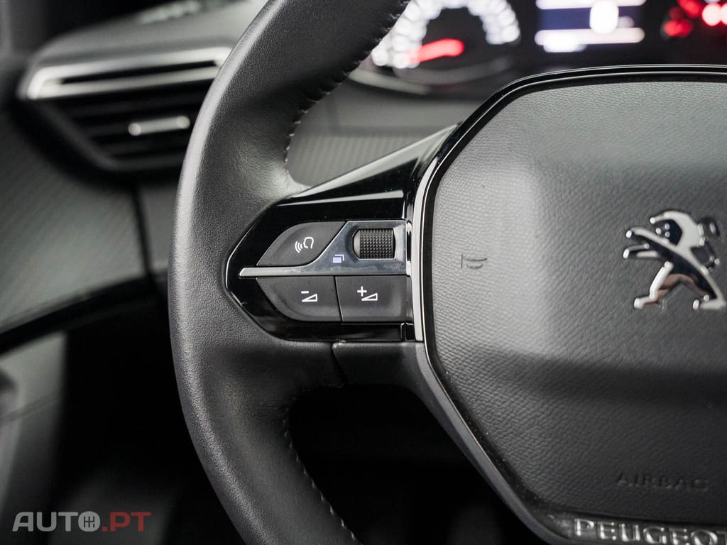 Peugeot 2008 1.2 PureTech Active Pack