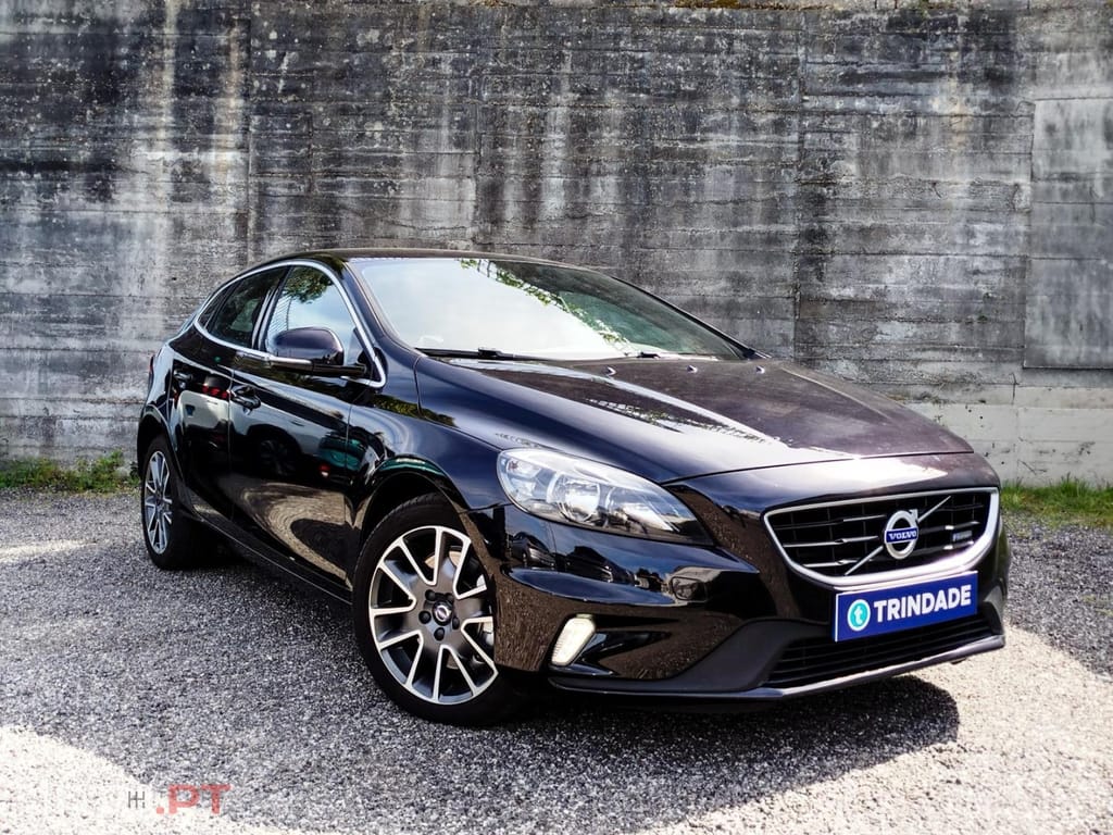 Volvo V40 2.0 D4 R-Design