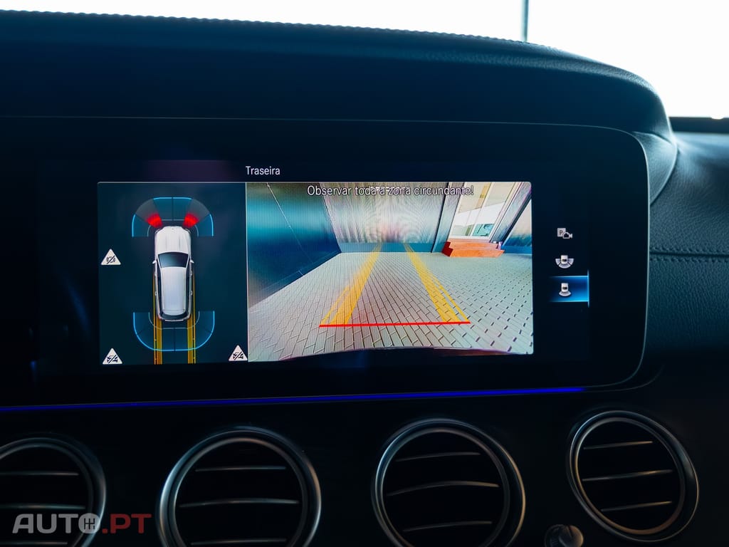 Mercedes-Benz E 220 d AMG Line