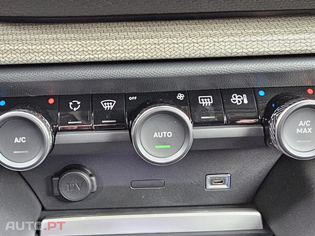 Citroen C5 X  1.2 Hybrid Plus e-DSC6 I.V.A DEDUTÍVEL 