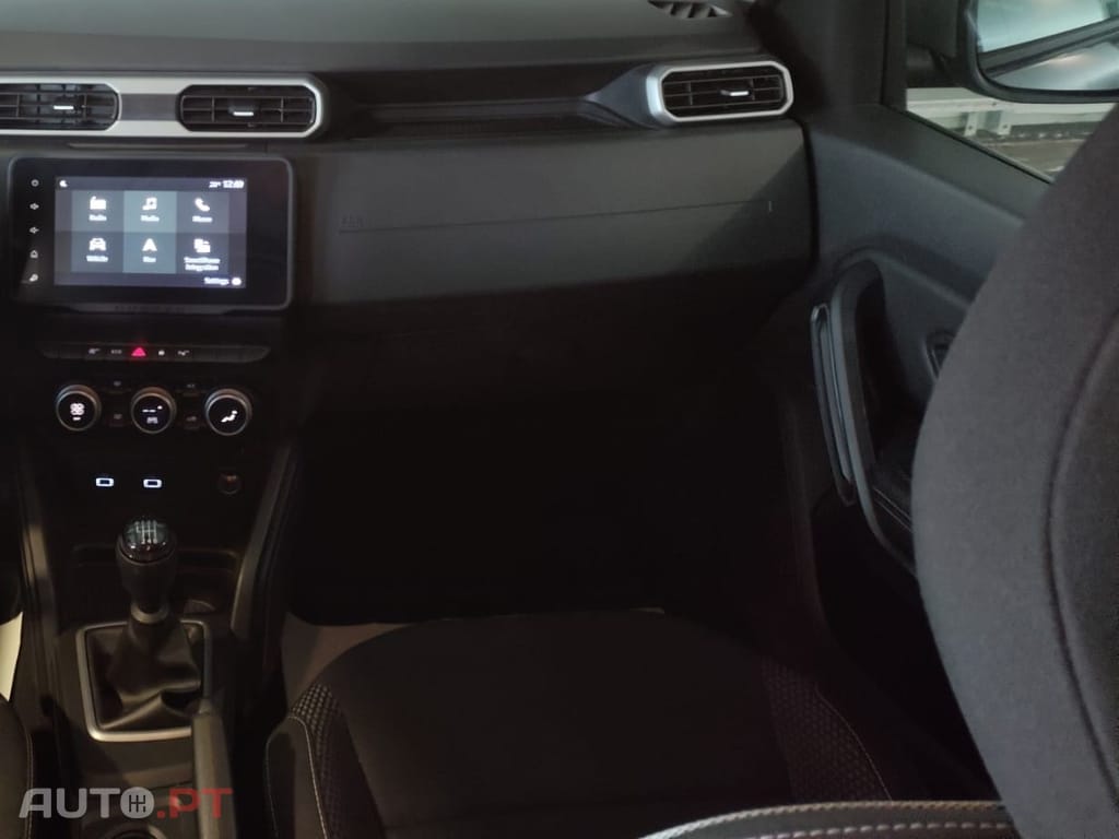 Dacia Duster Journey