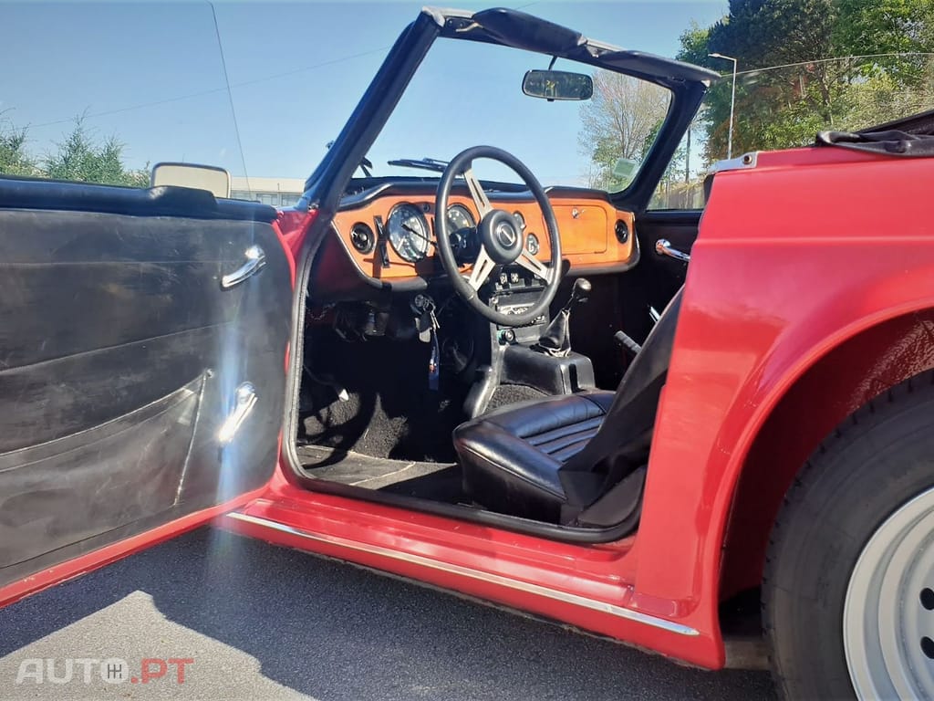 Triumph TR6 PI