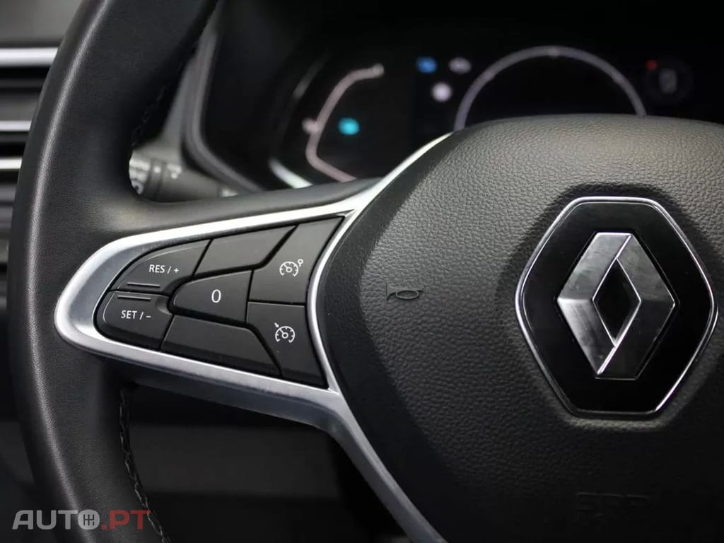 Renault Clio other_Outro