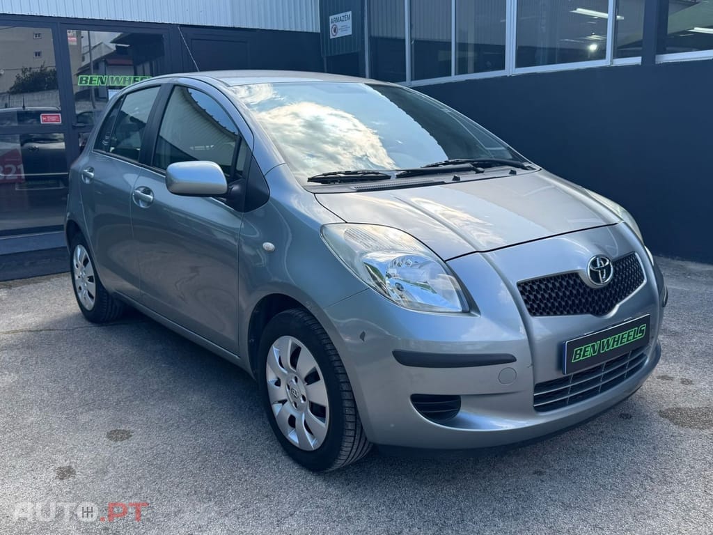 Toyota Yaris 1.0 VVT-i AC