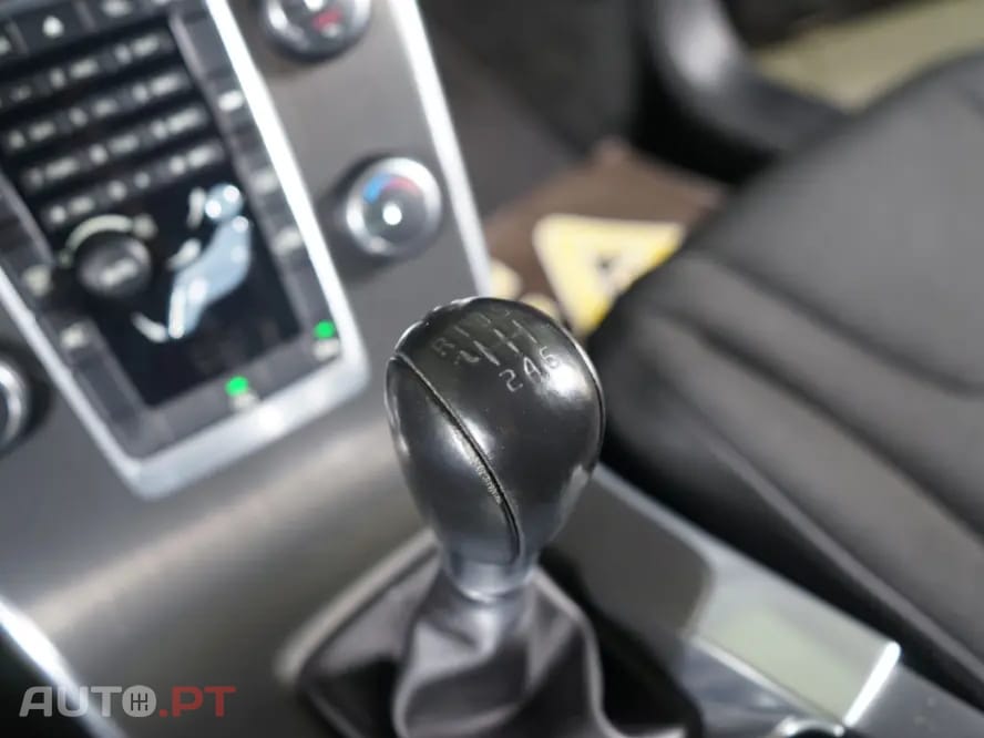 Volvo V60 1.6 D2 Momentum Eco