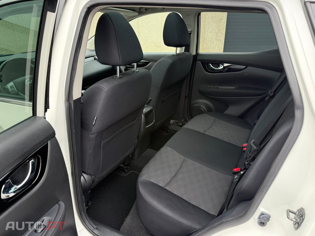 Nissan Qashqai 1.2 DIG-T N-Connecta