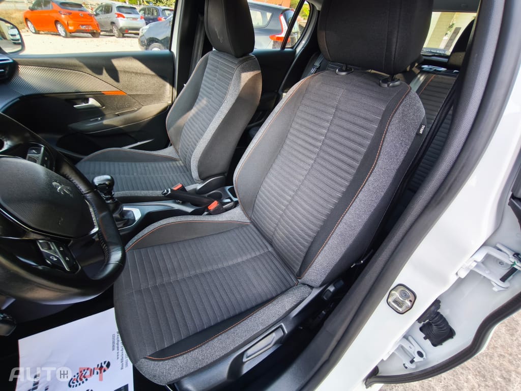 Peugeot 208 1.2 PureTech Active