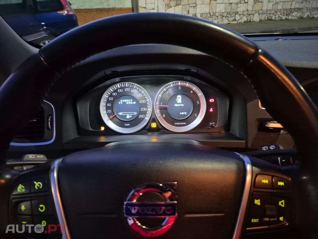 Volvo V60 D2 Momentum drive eco