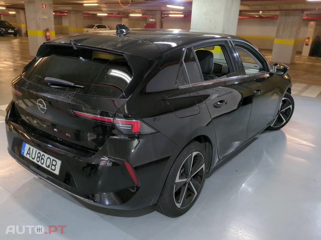 Opel Astra 1.5 D Elegance